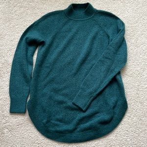 LOFT acrylic sweater